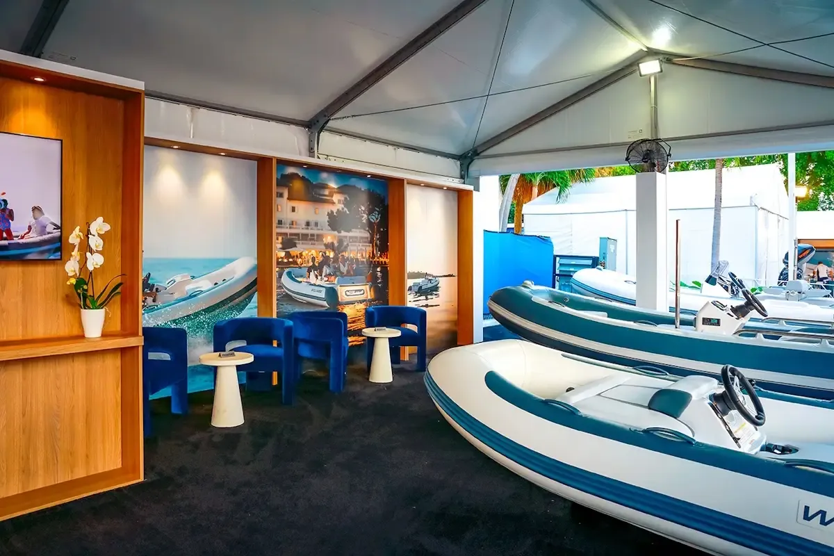 Williams Jet Tenders custom exhibit with tenders and nautical decor